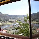B&B Coracao D'ouro 토레드몽코보