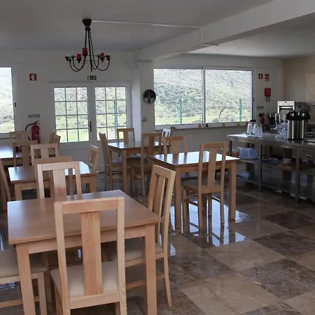 לינה וארוחת בוקר Coracao D'ouro טורה דה מונקורבו