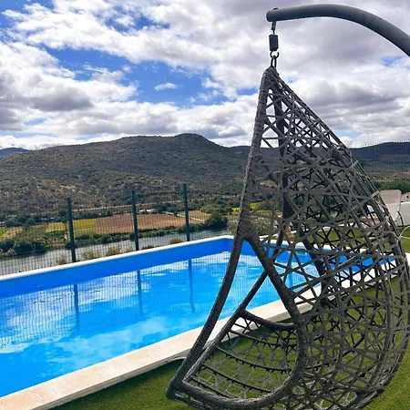 Coracao D'ouro 3* טורה דה מונקורבו